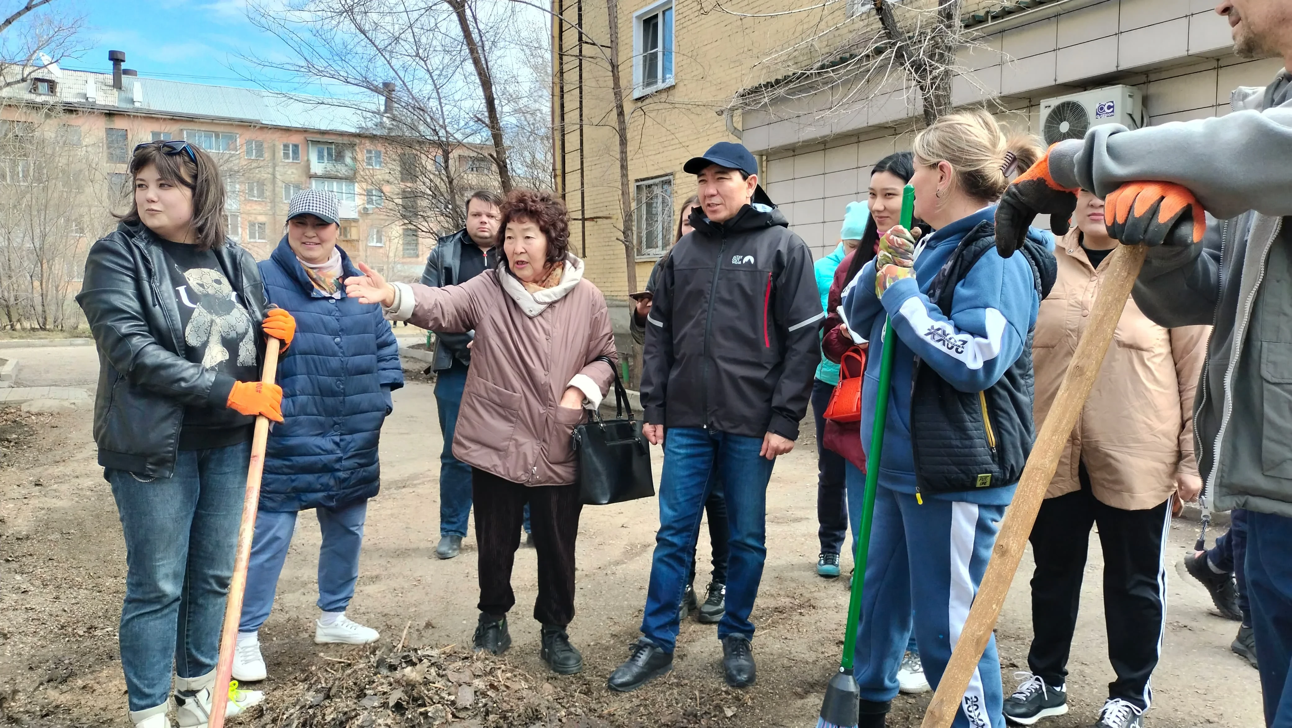 Жители более 300 дворов в Усть-Каменогорске поддержали акцию «Таза  Казахстан» » Новости Усть-Каменогорска и ВКО свежие на сегодня | ALTAINEWS