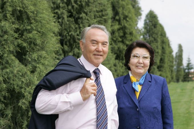 1606735156_semya-nazarbaev-2.jpg
